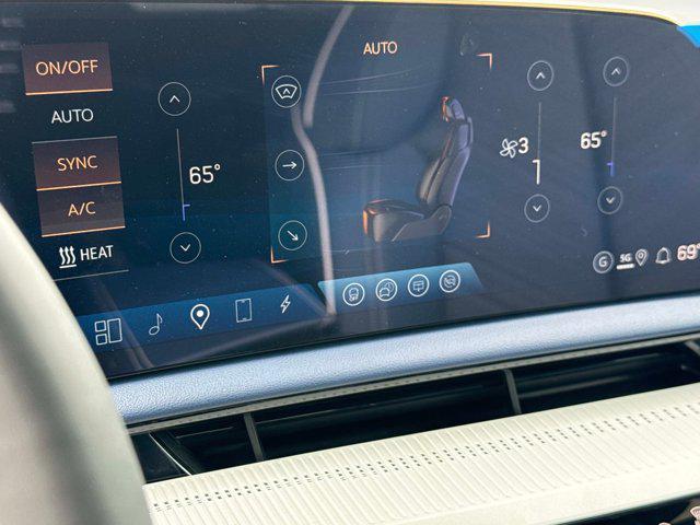 new 2025 Cadillac OPTIQ car, priced at $59,709