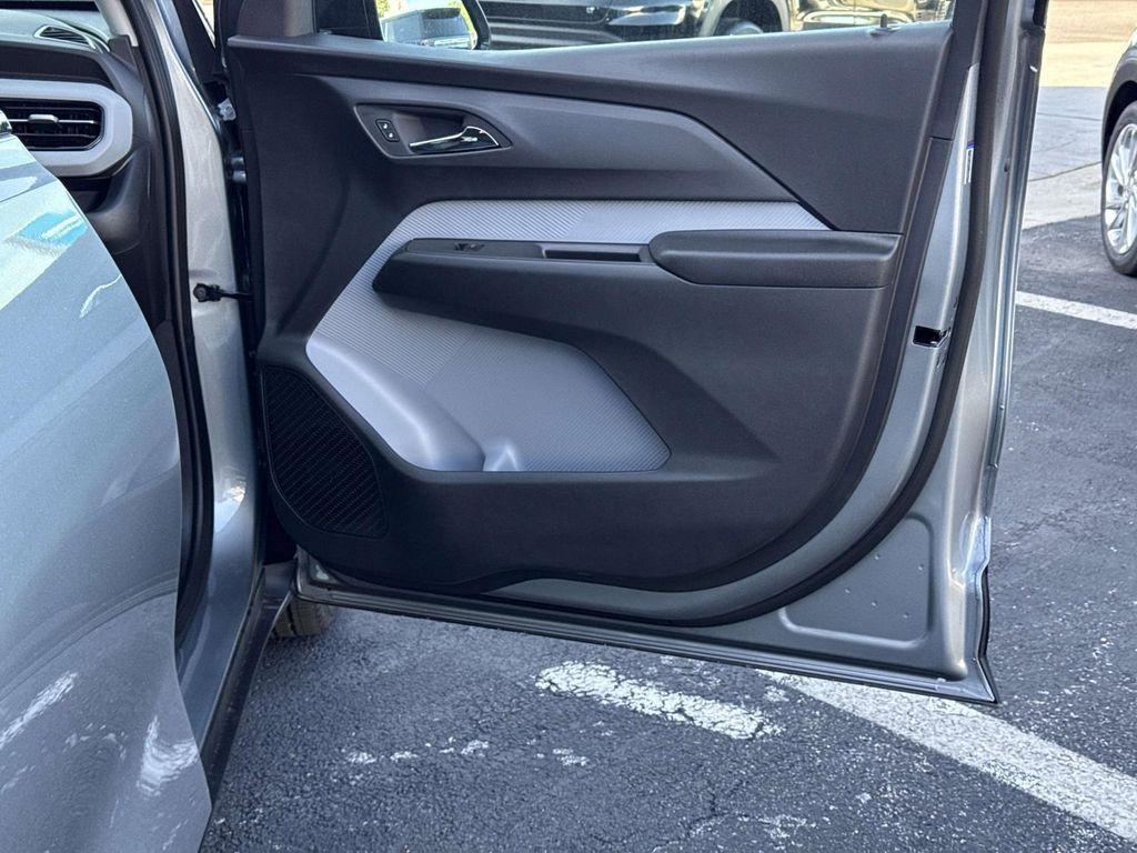 new 2027 Chevrolet Bolt car, priced at $28,425