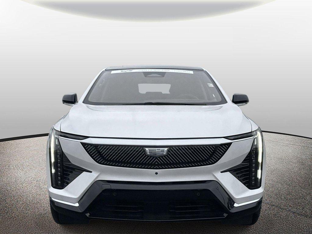 used 2025 Cadillac OPTIQ car, priced at $42,599