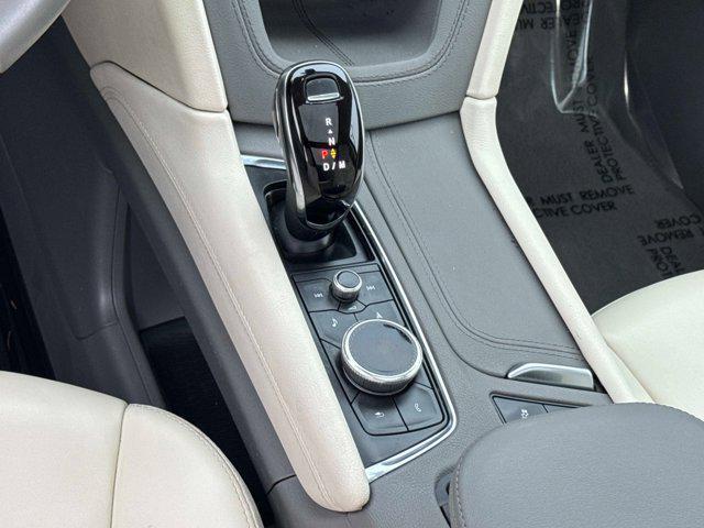 used 2023 Cadillac XT5 car, priced at $31,000