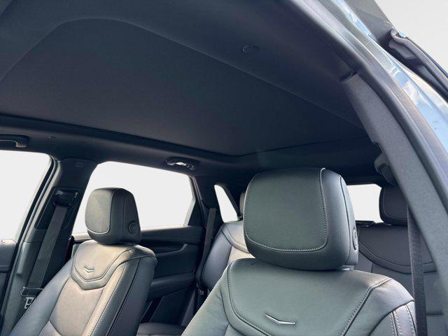 new 2025 Cadillac XT5 car, priced at $56,089