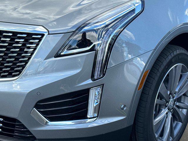 new 2025 Cadillac XT5 car, priced at $56,089