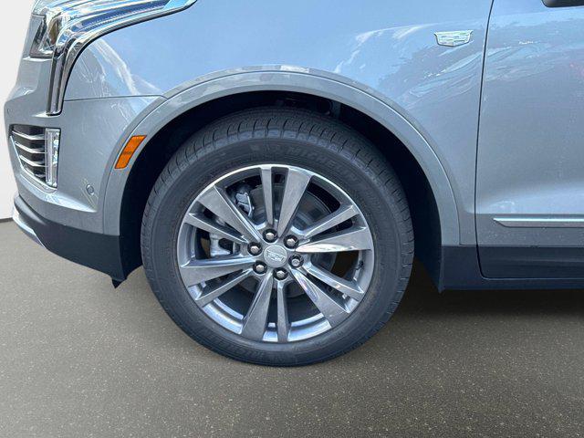 new 2025 Cadillac XT5 car, priced at $56,089