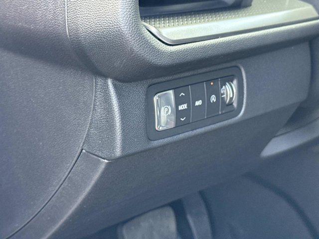 new 2026 Chevrolet Traverse car, priced at $43,139