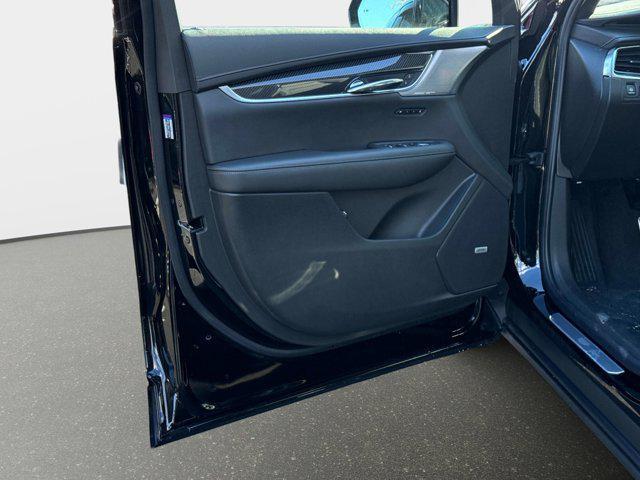 new 2025 Cadillac XT6 car, priced at $68,013