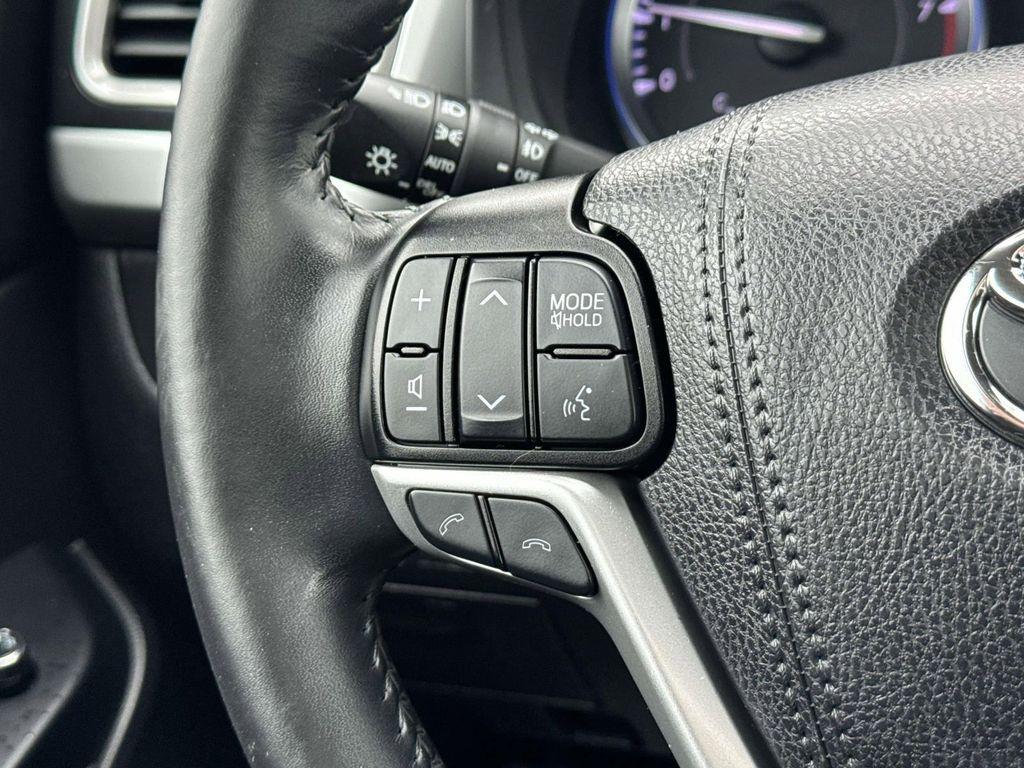 used 2019 Toyota Highlander car, priced at $26,300