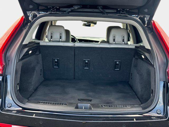 used 2020 Cadillac XT4 car, priced at $18,400