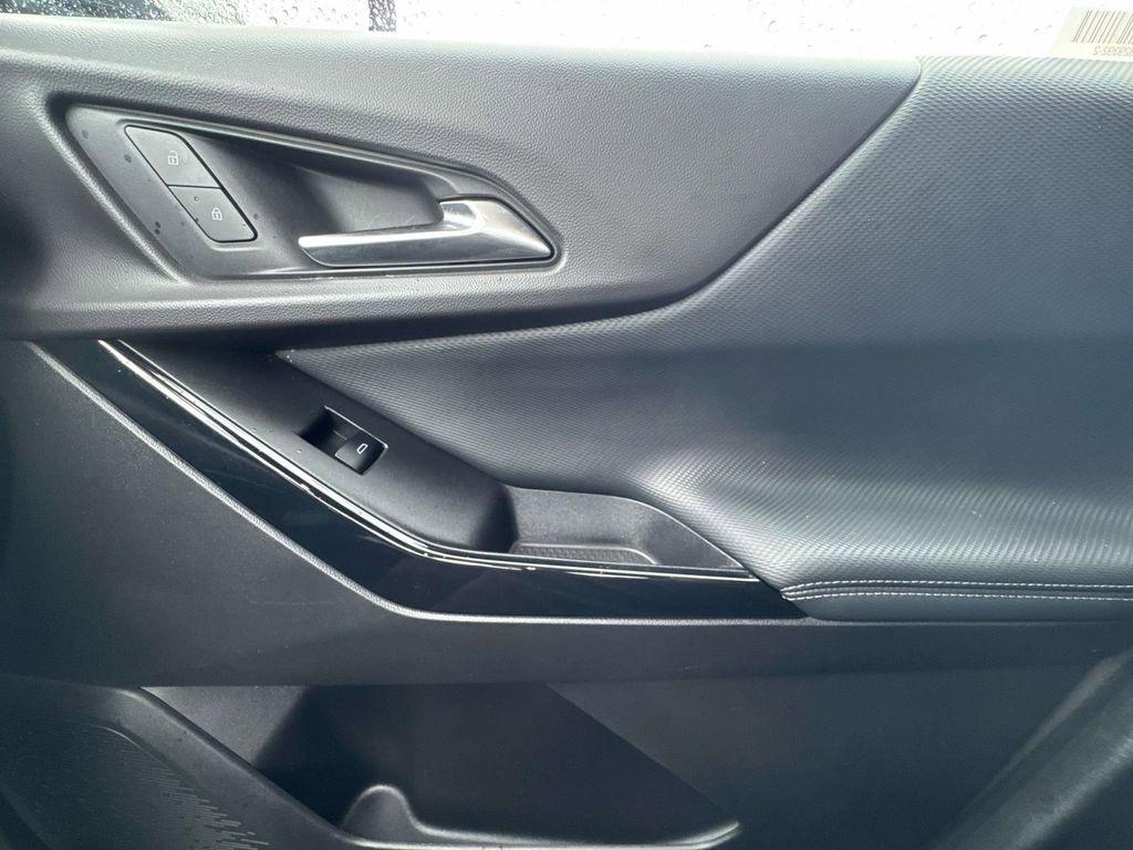 used 2025 Chevrolet Equinox car, priced at $28,699