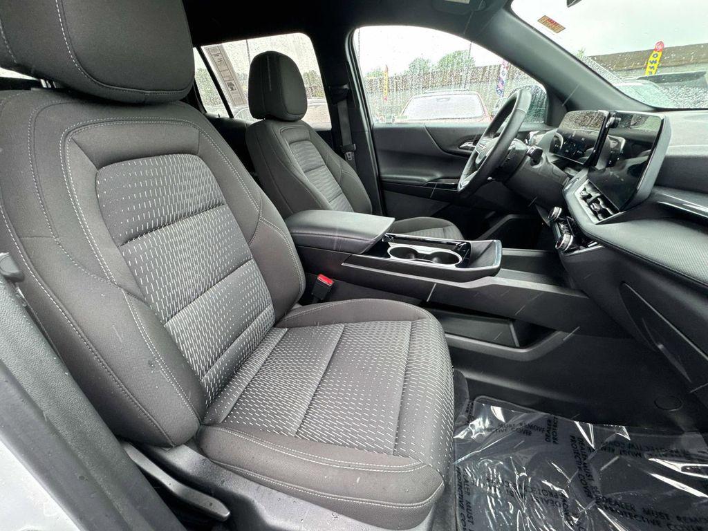 used 2025 Chevrolet Equinox car, priced at $28,699