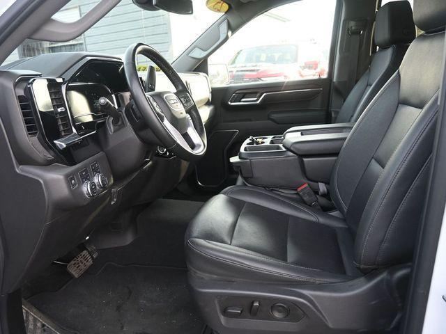 used 2025 GMC Sierra 1500 car, priced at $41,996