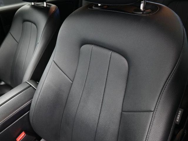 used 2023 Mercedes-Benz GLB 250 car, priced at $30,989