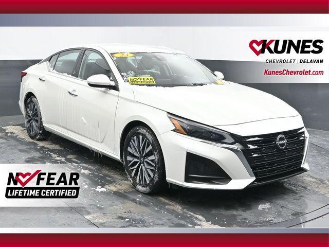 used 2023 Nissan Altima car, priced at $19,707