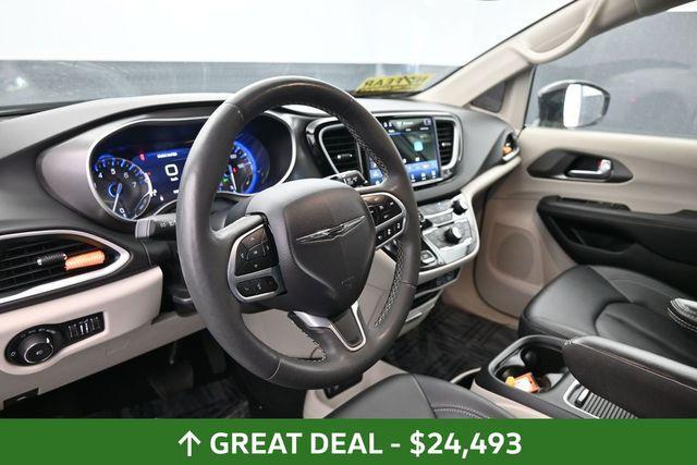 used 2024 Chrysler Pacifica car, priced at $25,130