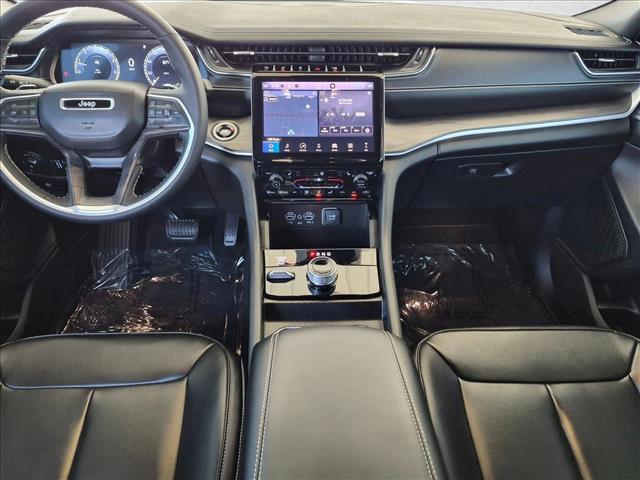 used 2025 Jeep Grand Cherokee car, priced at $39,620