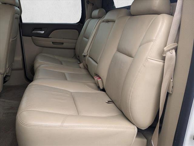 used 2010 Chevrolet Avalanche car, priced at $9,998