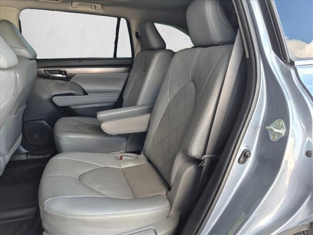 used 2023 Toyota Highlander car, priced at $40,020