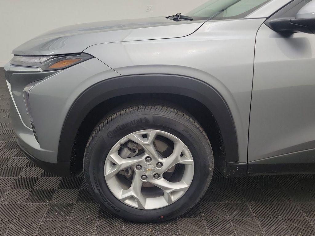 used 2025 Chevrolet Trax car, priced at $19,298