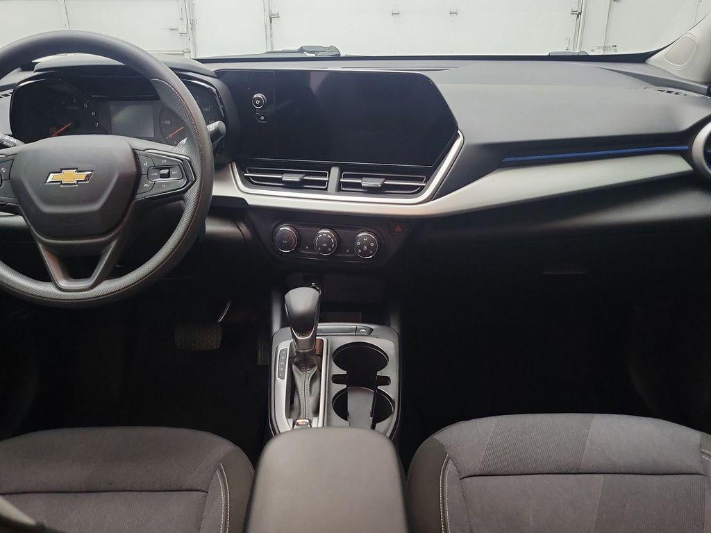 used 2025 Chevrolet Trax car, priced at $19,298