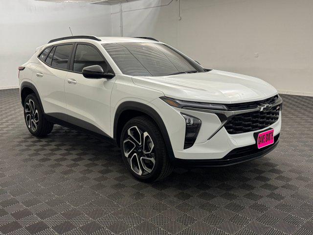 used 2025 Chevrolet Trax car, priced at $23,998