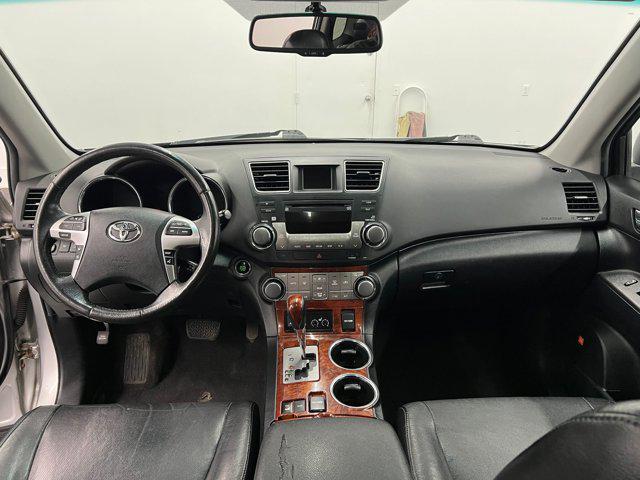 used 2011 Toyota Highlander car, priced at $12,998