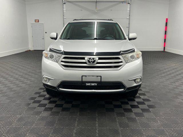 used 2011 Toyota Highlander car, priced at $12,998