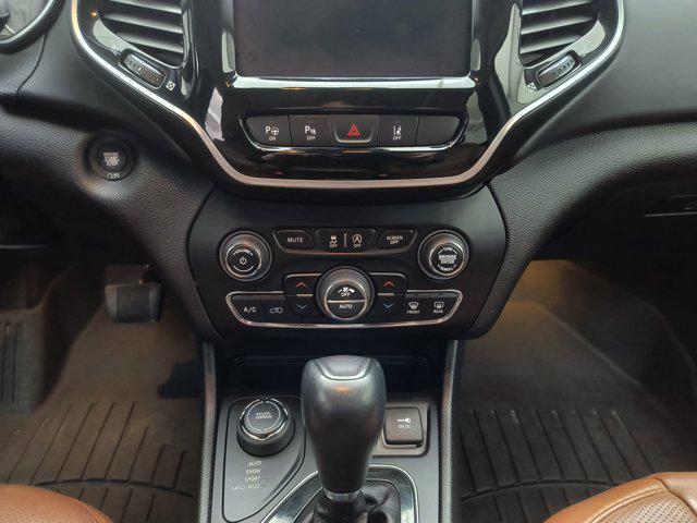 used 2019 Jeep Cherokee car, priced at $19,398