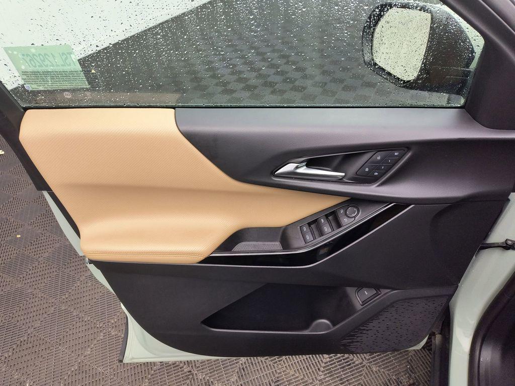 used 2025 Chevrolet Equinox car, priced at $33,798