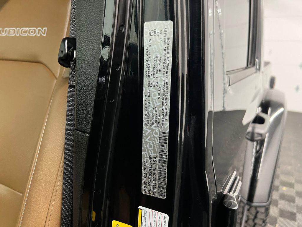 used 2023 Jeep Gladiator car, priced at $37,798