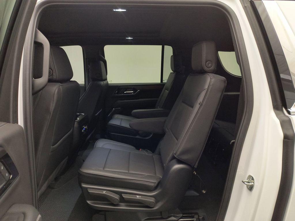 used 2025 GMC Yukon XL car, priced at $88,798