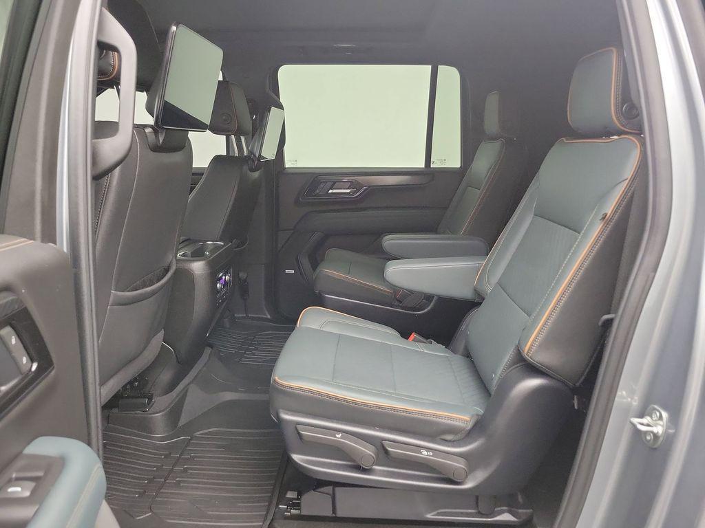 used 2025 GMC Yukon XL car, priced at $89,998