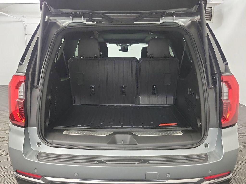 used 2025 GMC Yukon XL car, priced at $89,998