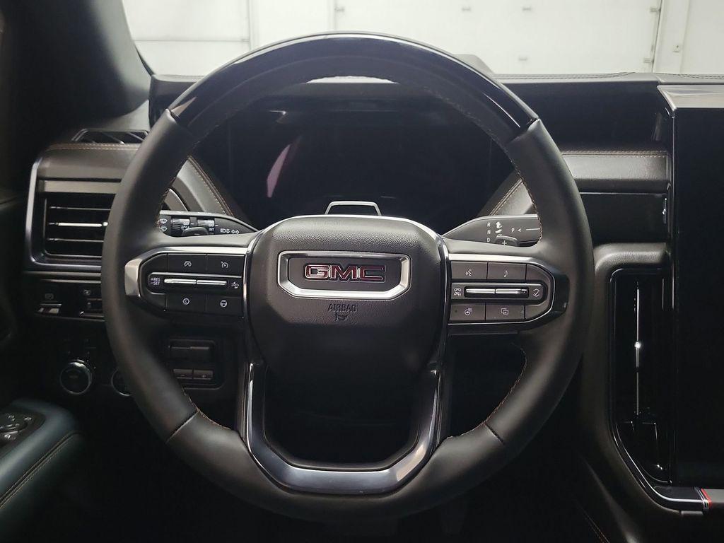 used 2025 GMC Yukon XL car, priced at $89,998