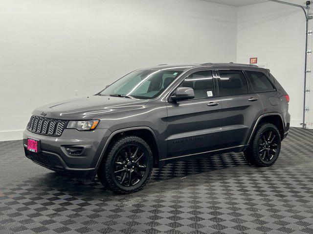 used 2017 Jeep Grand Cherokee car, priced at $14,798