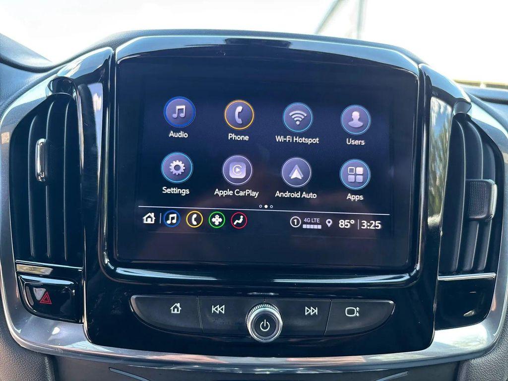 used 2023 Chevrolet Traverse car, priced at $26,188