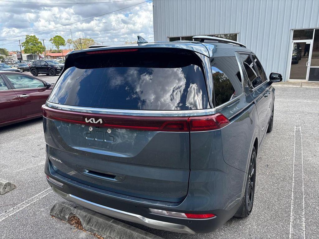 used 2023 Kia Carnival car, priced at $24,994