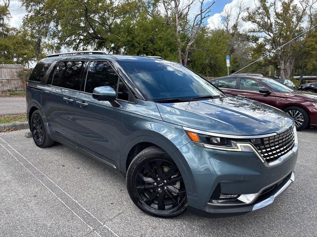 used 2023 Kia Carnival car, priced at $24,994