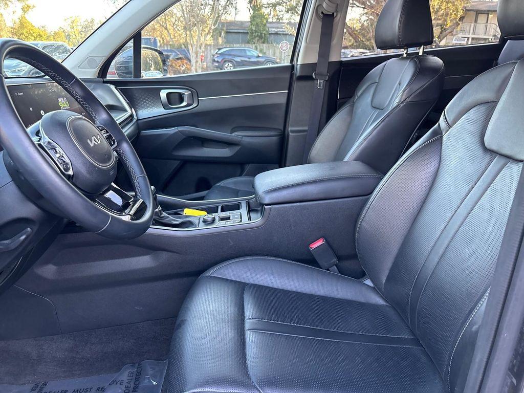 used 2024 Kia Sorento car, priced at $23,999