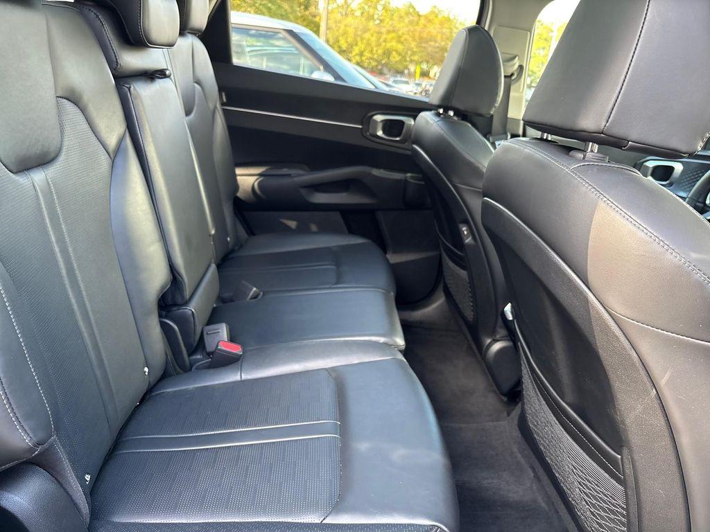 used 2025 Kia Sorento car, priced at $26,994