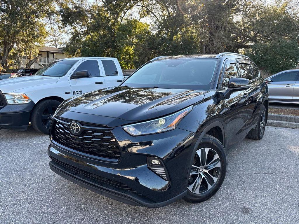 used 2022 Toyota Highlander car, priced at $26,994