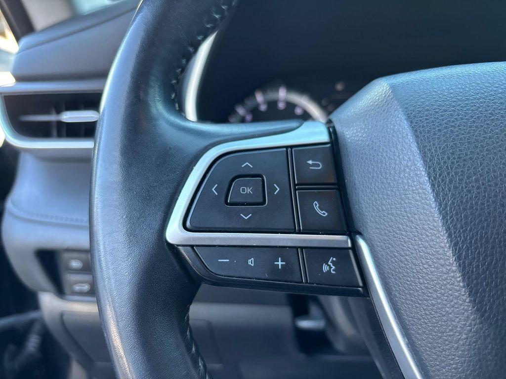 used 2022 Toyota Highlander car, priced at $26,994