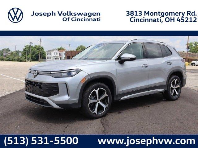 new 2025 Volkswagen Tiguan car, priced at $33,038