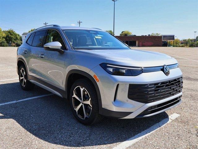 new 2025 Volkswagen Tiguan car, priced at $31,248