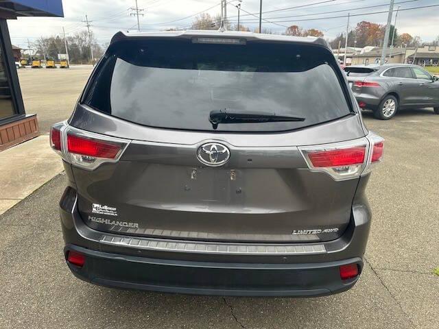 used 2016 Toyota Highlander car, priced at $18,900