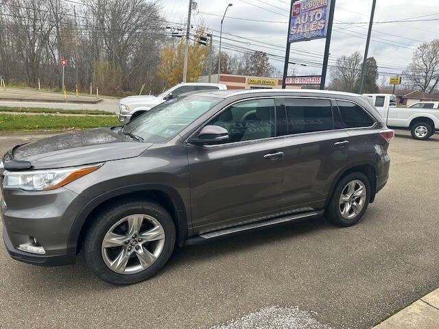 used 2016 Toyota Highlander car, priced at $18,900