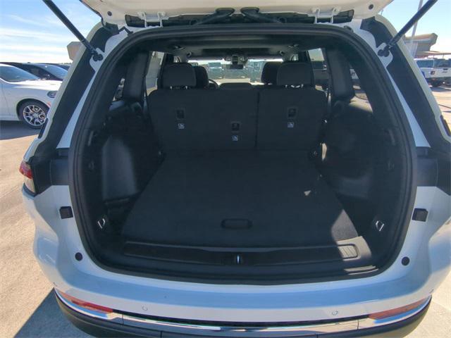 new 2025 Jeep Grand Cherokee car, priced at $34,763