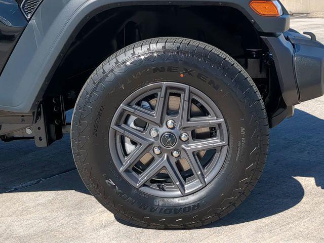 new 2026 Jeep Wrangler car, priced at $43,234
