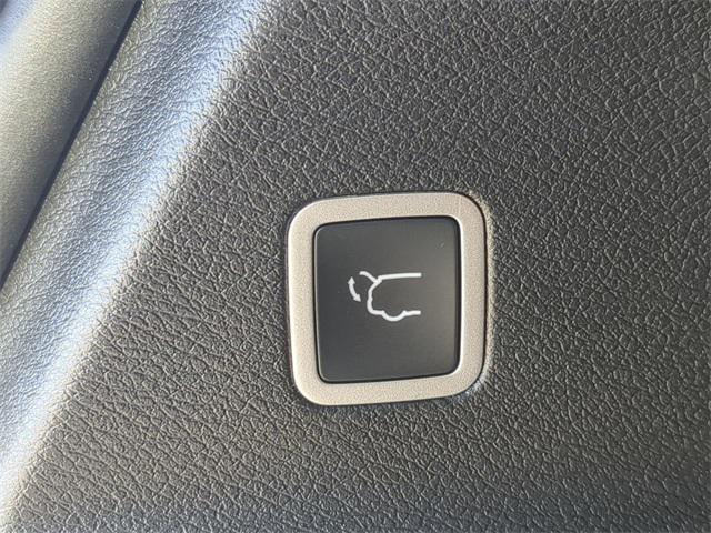 new 2026 Chrysler Pacifica car, priced at $55,828