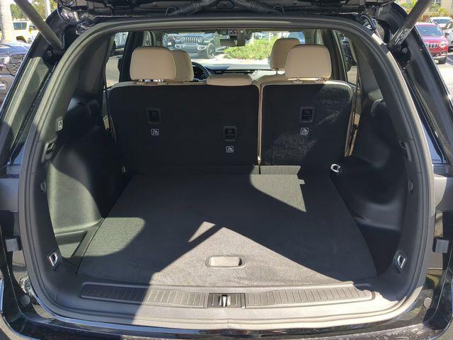 new 2025 Jeep Grand Cherokee car, priced at $41,591