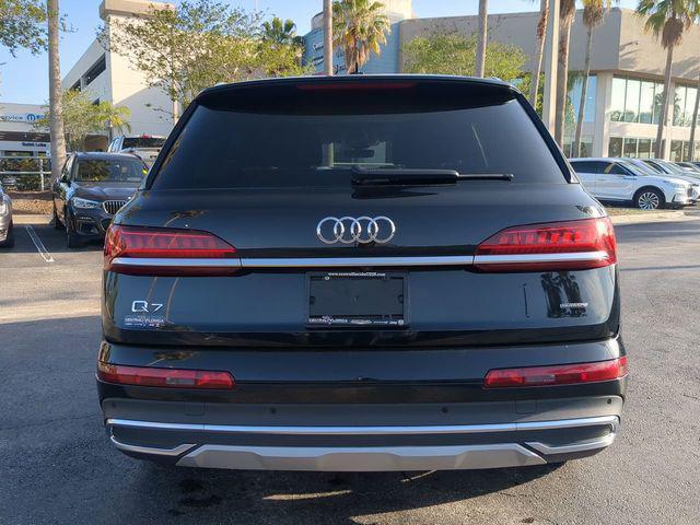 used 2024 Audi Q7 car
