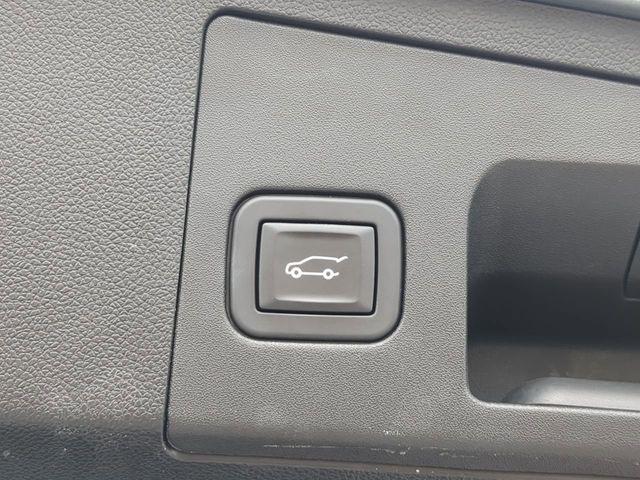 used 2024 Cadillac XT4 car, priced at $28,834